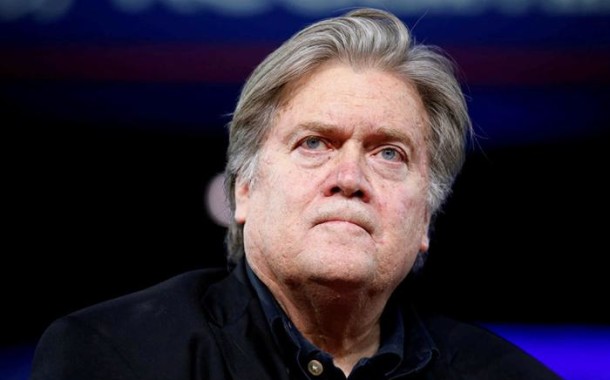 Trump põe o polémico Steven Bannon fora do Conselho de Segurança Nacional