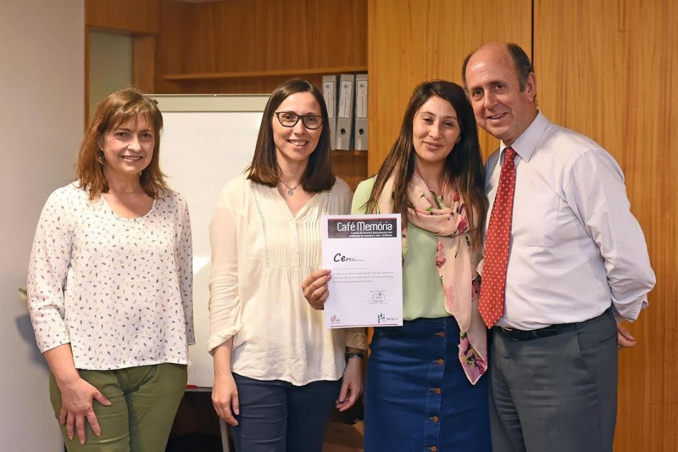 BRAGA: Técnicas do CSVH recebem de Firmino Marques certificados de formação no âmbito do projecto ‘Café Memória’