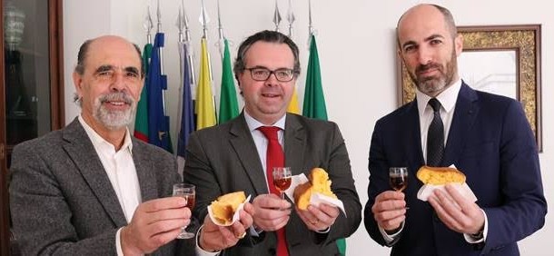 Associação Comercial de Braga ‘adoça’ Semana Santa com Pão-de-Ló Gigante este sábado no largo do Paço
