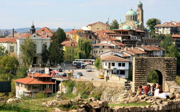 Braga e cidade búlgara de Veliko Tarnovo estabelecem parcerias em vários sectores
