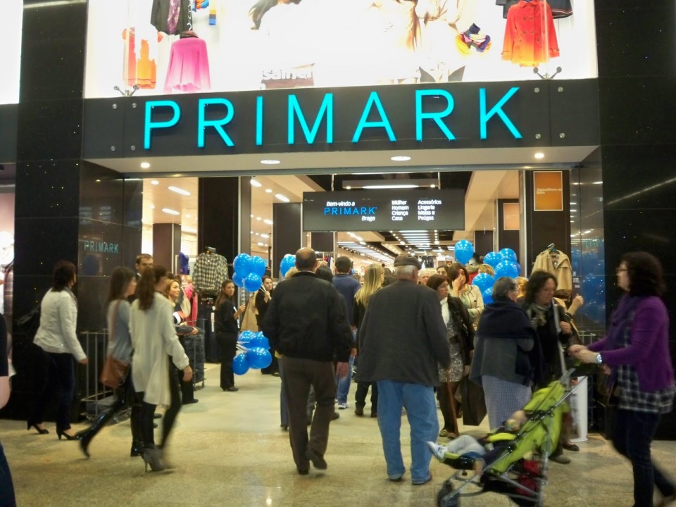 CRIME: PSP detém no Primark de Braga mulher por furte de 140 euros