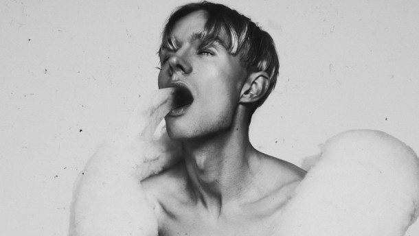 Inglês Douglas Dare estreia-se em Portugal com concerto no Theatro Circo (dia 12)