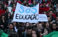 Estudantes do ensino superior lançam petição contra as propinas