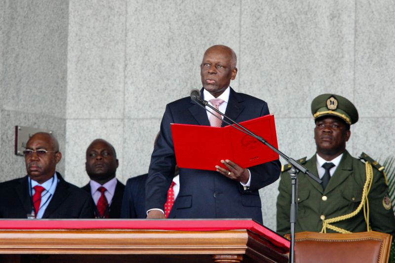 ANGOLA: Oposição pede esclarecimentos oficiais sobre estado de saúde de José Eduardo dos Santos