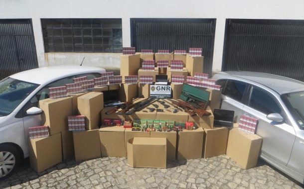 GNR apreende 68 milhões de cigarros a rede contrabandista com ramificações em Braga