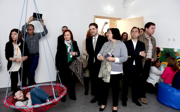 Ricardo Rio inaugura ‘Sala Snoezelen’ pedagógica para alunos com multideficiência na EB2/3 de Real