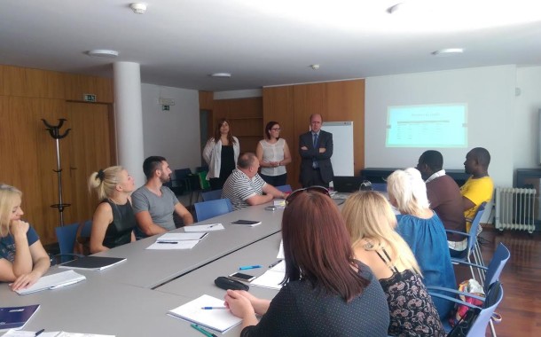 Câmara de Braga promove alfabetização para imigrantes