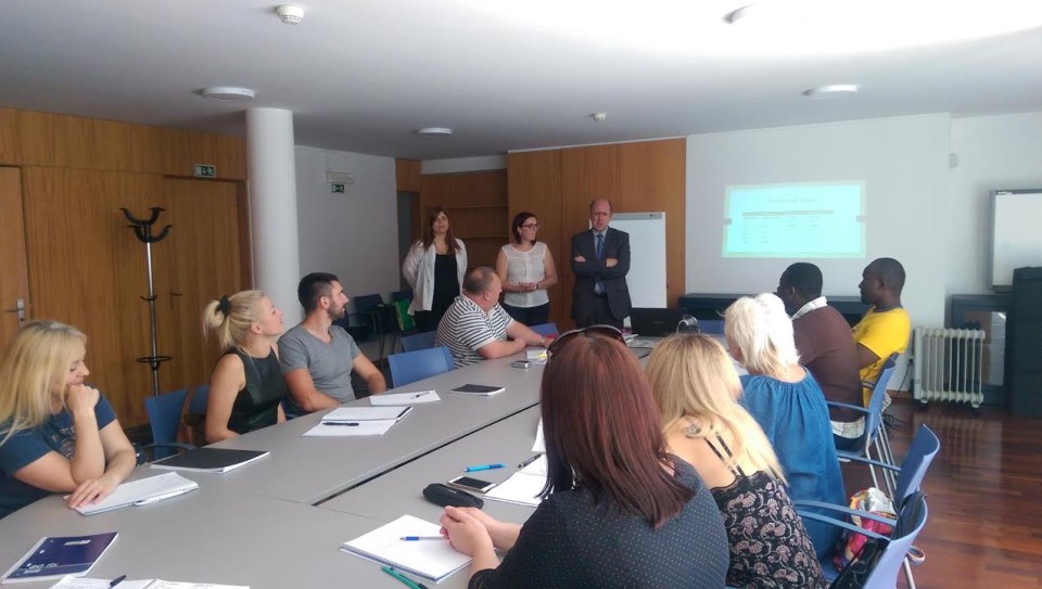 Câmara de Braga promove alfabetização para imigrantes