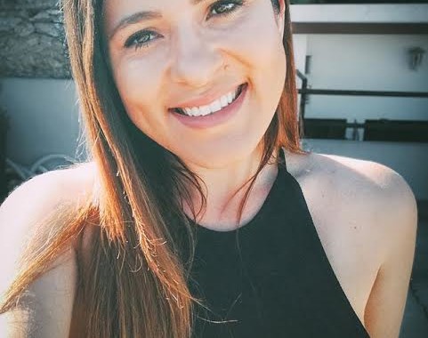 Investigadora da UMinho premiada na Alemanha; Criou painel com propriedades de uma folha, para fachadas e coberturas