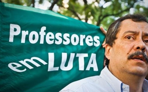 Fenprof desmente negociações para desconvocar greve