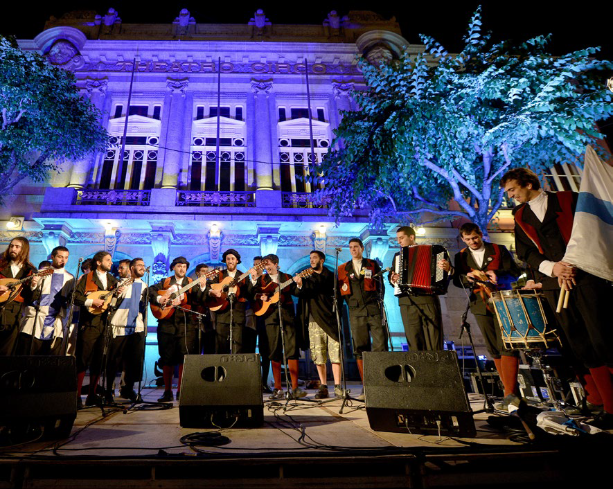 REGIÃO: UMinho leva esta segunda-feira à noite festa às festas de S. João de Braga