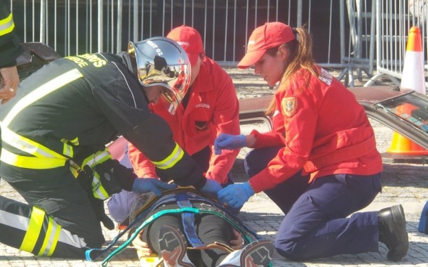 VILA VERDE: Homem em coma induzido depois de acidente de trabalho em oficina de automóveis