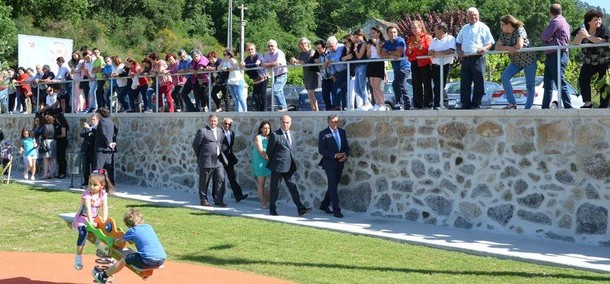 Câmara inaugurou parques de lazer das freguesias de Quintiães e Aguiar