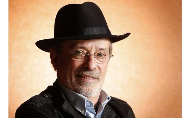 Victor Espadinha festeja 55 anos de carreira na sexta-feira no Casino Estoril