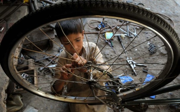 Trabalho infantil compromete desenvolvimento das crianças, alerta Provedor de Justiça