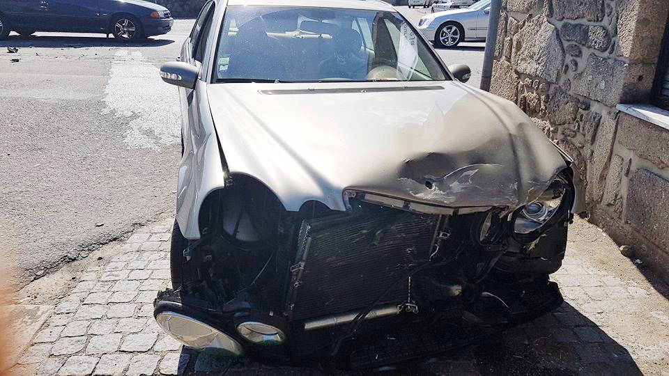 VILA VERDE: Acidente na Loureira faz dois feridos ligeiros e volta a levantar questão da ‘rotunda’