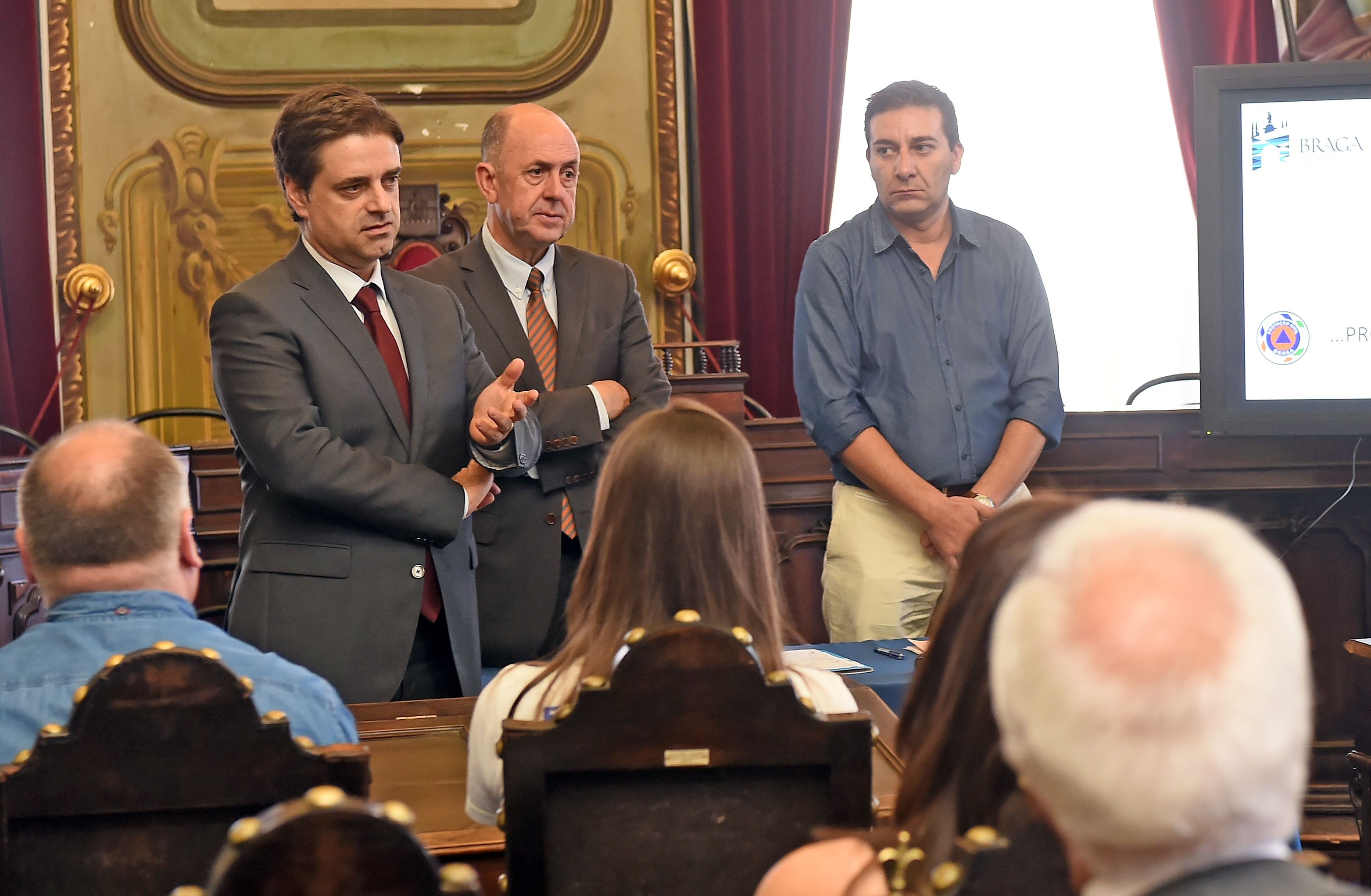 Câmara de Braga avança com revisão do Plano Municipal de Emergência de Protecção Civil