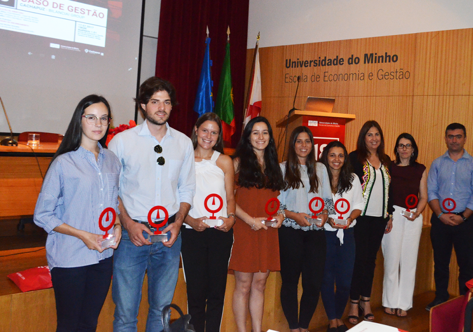 Cachapuz distingue alunos da UMinho pelo excelente desempenho no 18.º Caso de Gestão