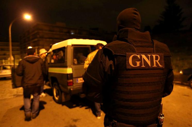 GNR/Braga deteve quatro homens que furtavam tampas de saneamento