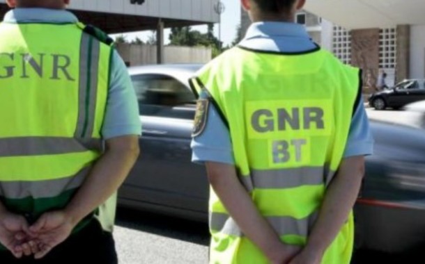 GNR: Actividade operacional entre o final de tarde de sexta-feira e madrugada de sábado com 49 detidos em flagrante delito