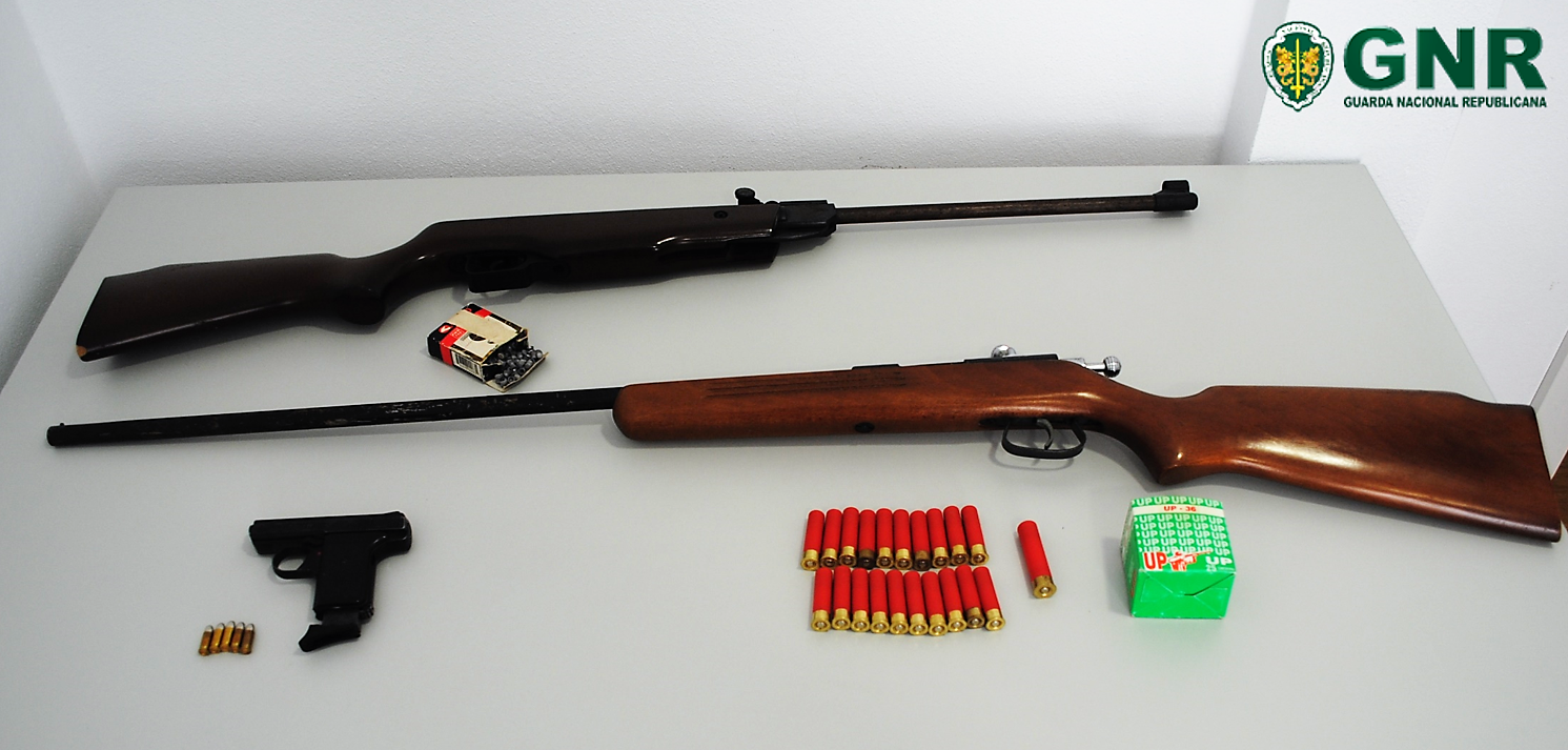 Cabeceiras de Basto: GNR apreende armas de fogo e várias munições