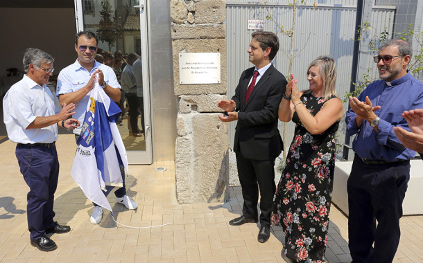 BRAGA: Cemitério de Merelim S. Pedro e Largo do Cruzeiro em Frossos ao serviço da população