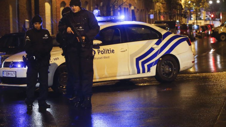 Dois ataques contra militares e polícias em Bruxelas e Londres
