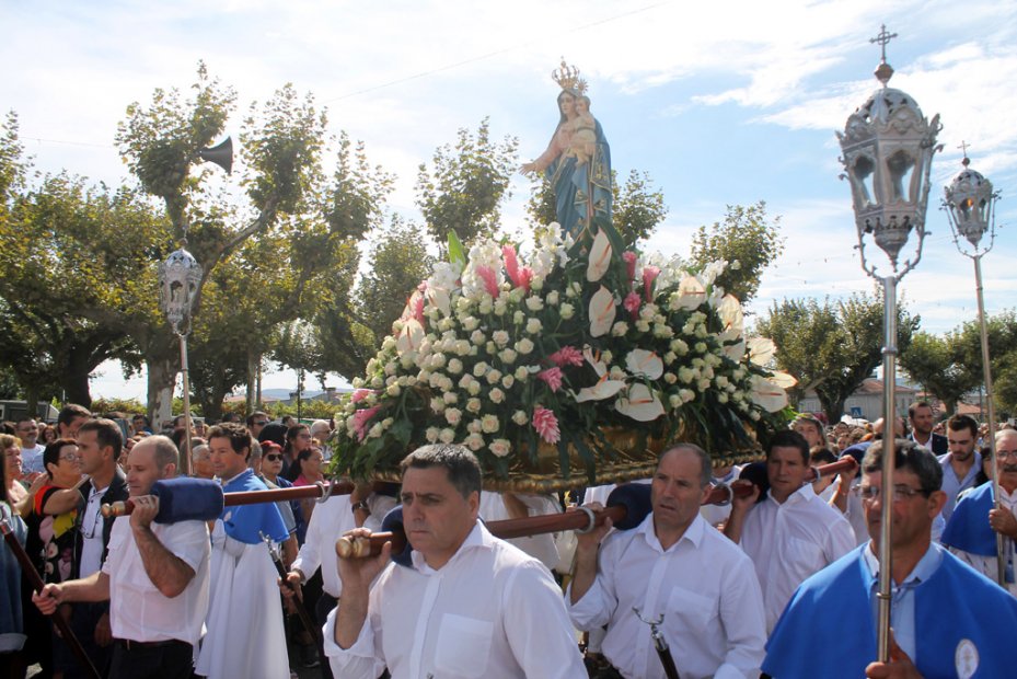 VILA VERDE: Milhares de fiéis na peregrinação à Senhora do Alívio