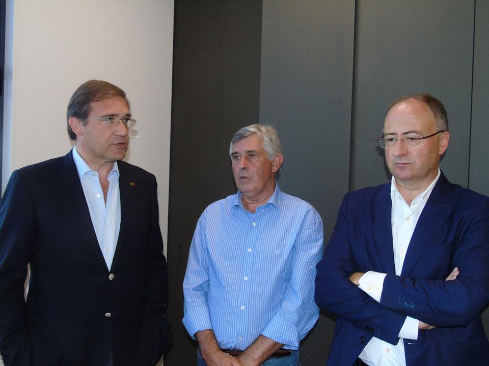 AUTÁRQUICAS: Passos Coelho critica em Amares “opções orçamentais que pararam novas estradas”