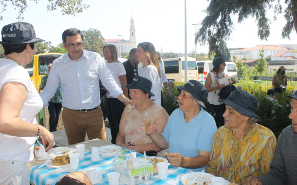 Mais de 2000 idosos do concelho de Esposende conviveram em Fátima