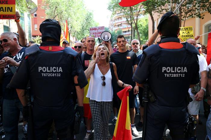 Procurador-geral dá ordens à polícia para impedir referendo na Catalunha