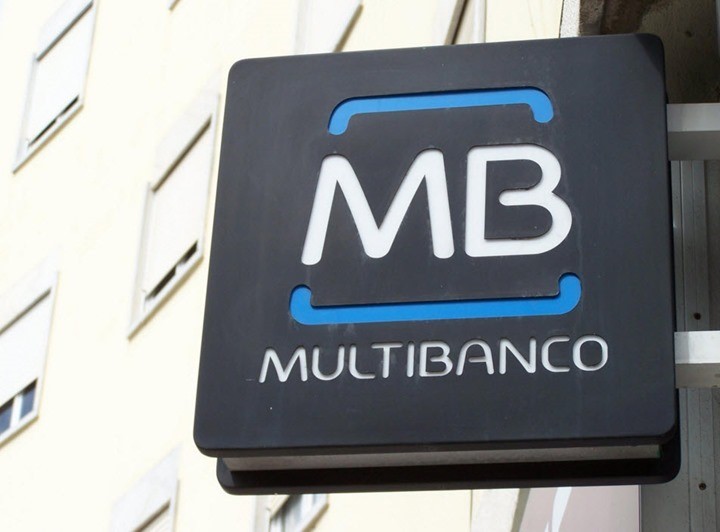 Grupo armado explode multibanco em Barcelos