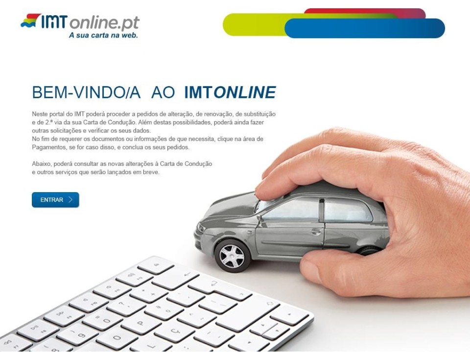 Simplex: Já se pode renovar a carta de condução a partir de casa