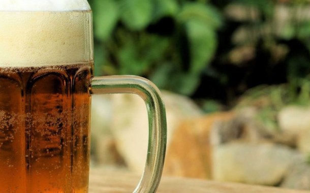 Uma cerveja por dia protege contra algumas doenças vasculares, mas não todas