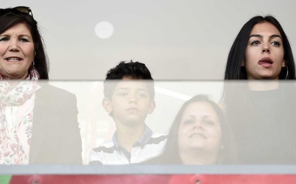 Georgina e Dolores não se juntam nem para apoiar Ronaldo…