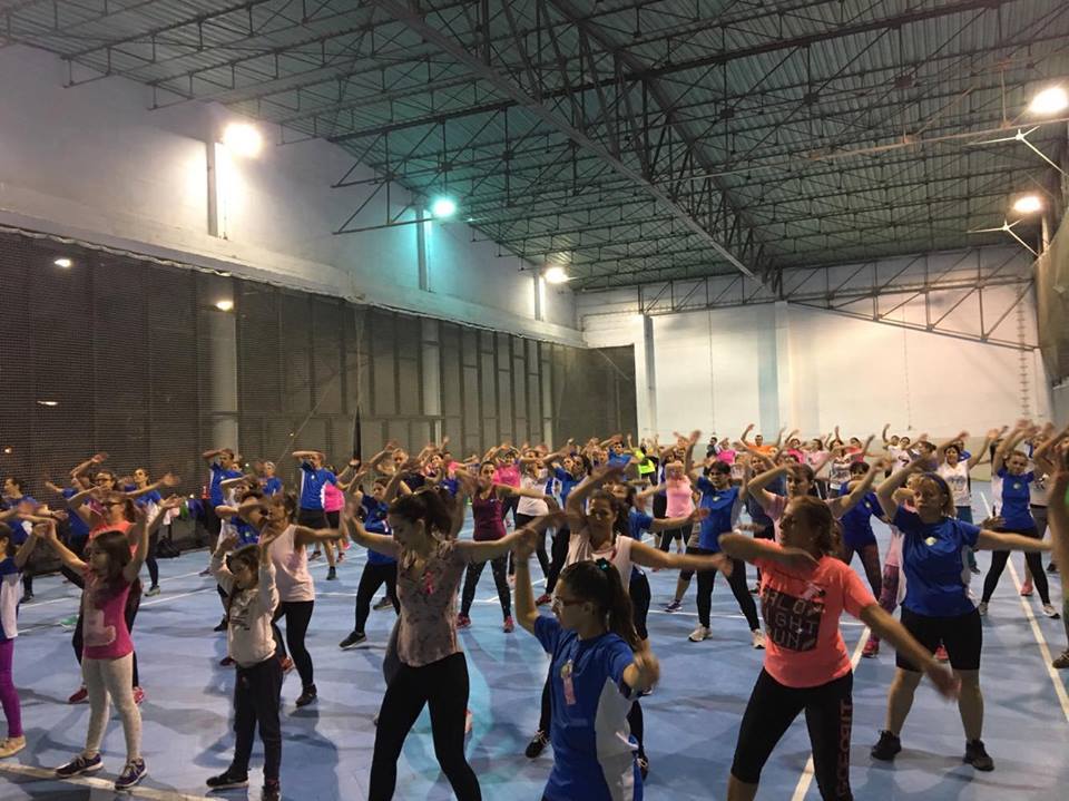 BARCELOS: Cerca de uma centena em aula de ginástica comemorativa do Mês de Outubro Rosa