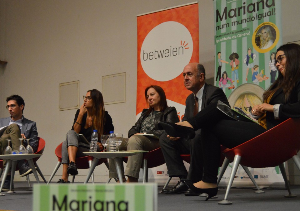 Projecto ‘Mariana Num Mundo Igual’ sensibiliza alunos para a Igualdade de Género