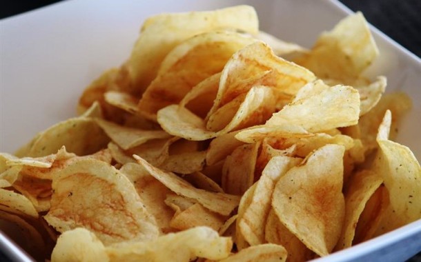 OE 2018 encarece cerveja, flocos de cereais, selo do carro e introduz ‘imposto da batata frita’