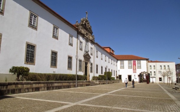 Museu Pio XII enriquecido com duas novas telas de Henrique Medina