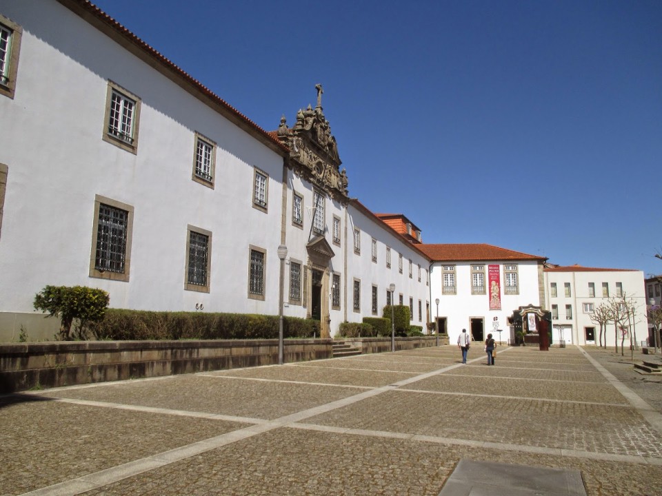Museu Pio XII enriquecido com duas novas telas de Henrique Medina