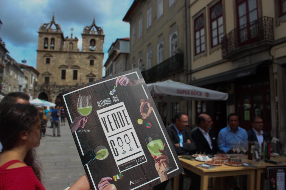 Um copo de ‘Verde’ e um petisco a 3 euros? É no Verde Cool, já esta quarta-feira