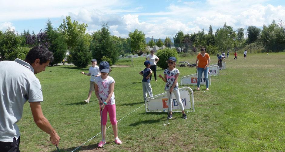Câmara de Braga alarga projecto de aprendizagem do golfe nas escolas