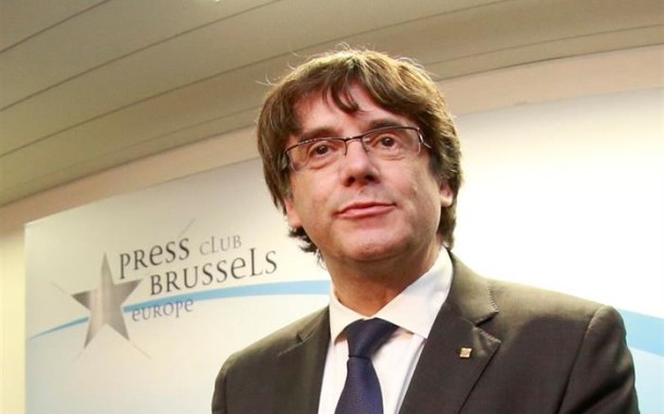 CATALUNHA: Puigdemont diz que não está em fuga e promete respeitar eleições