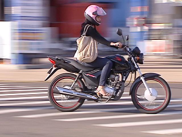 Tirar carta de condução para motos permitida a partir dos 14 anos