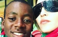 Depois do jogo da selecção, Madonna surge com cachecol de Portugal