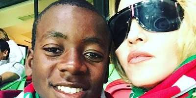 Depois do jogo da selecção, Madonna surge com cachecol de Portugal