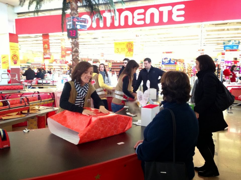 Cruz Vermelha de Braga apela ao voluntário para iniciativa de Natal ‘Venha Embrulhar uma Causa’
