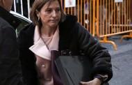 Presidente do parlamento da Catalunha libertada após uma noite na prisão e pagamento de 150 mil euros