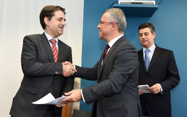 Câmara de Braga reforça rede Wi-Fi no centro histórico