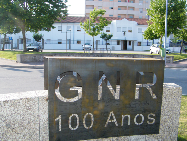 CRIME: GNR de Vizela detém homem em flagrante por captura ilegal de aves